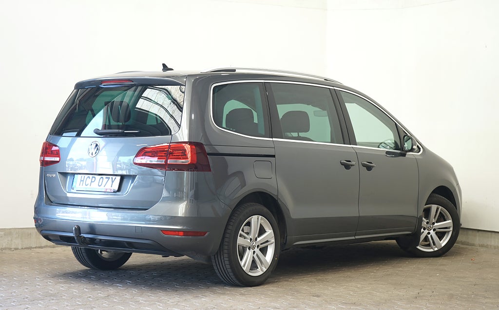 Volkswagen Sharan 7-seater 2.0 TDI Automat Panorama B-kamera Drag 150hk