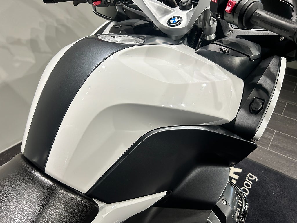 BMW R1250RT 3,45%/ACC/Comfort/Dynamic/Toppbox/Motorbågar
