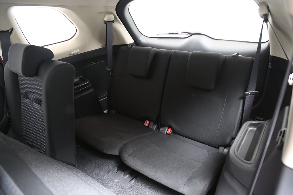 Mitsubishi Outlander 2,0 MIVEC 150hk CVT Komfort 7-Sits 2017