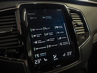 SUV Volvo XC90 12 av 18
