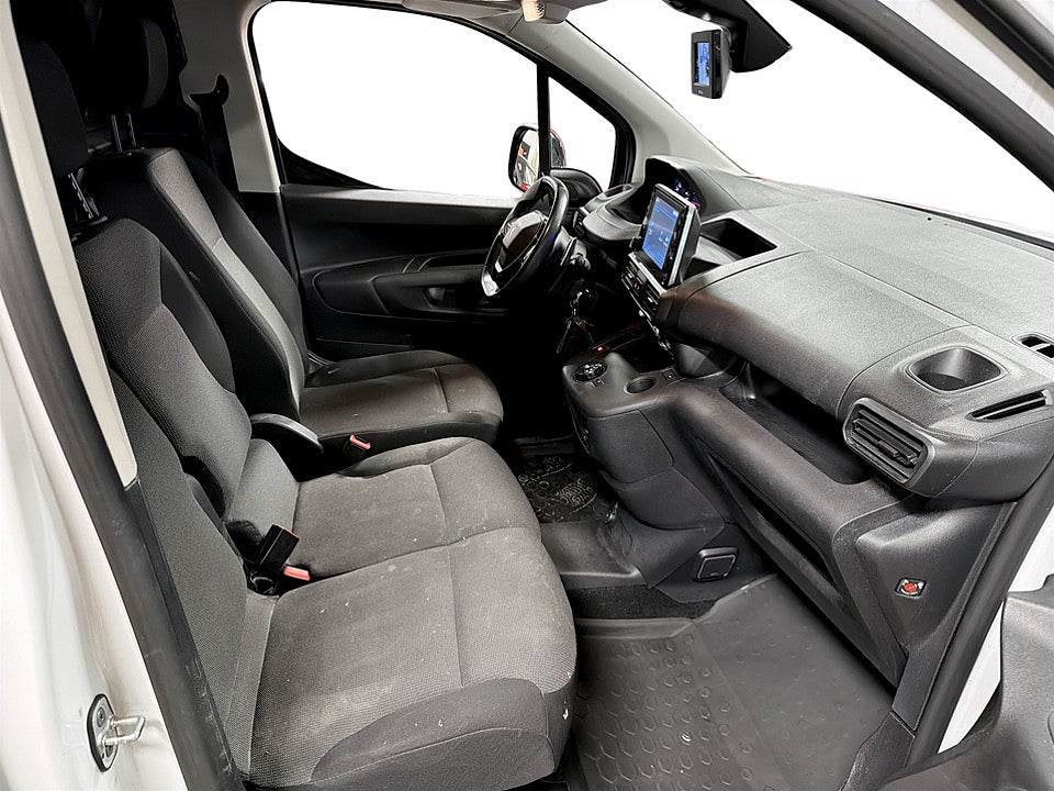 Bild på Peugeot Partner PRO+ 1.5 BHDi 130hk Aut L1 B-KAMERA DRAG