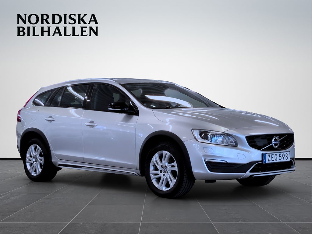 Volvo V60 Cross Country D3 Geartronic Classic Plus Värmare GPS Bluetooth