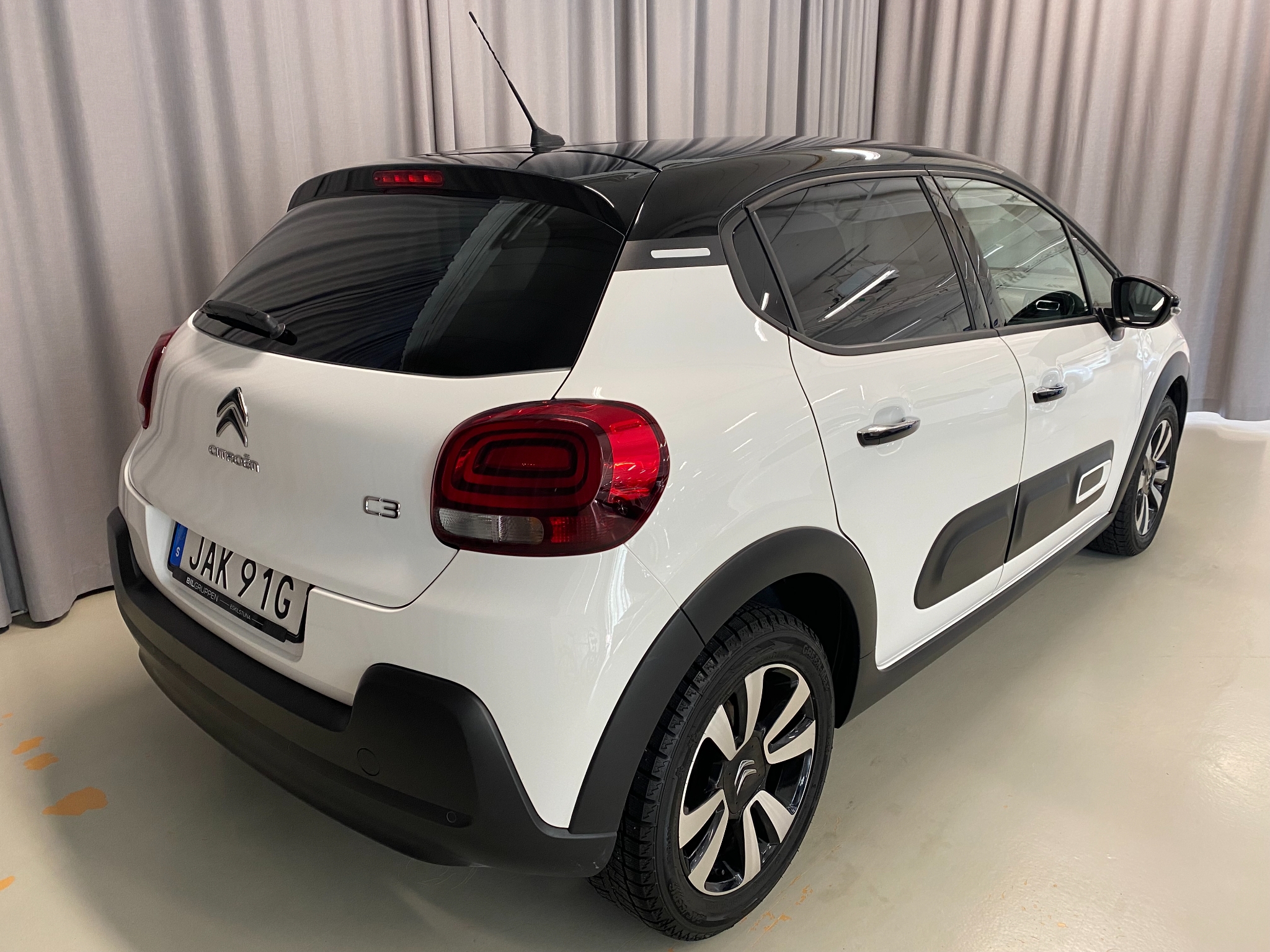 Citroen C3 Shine 82hk Manuell 2023, bild 5/45