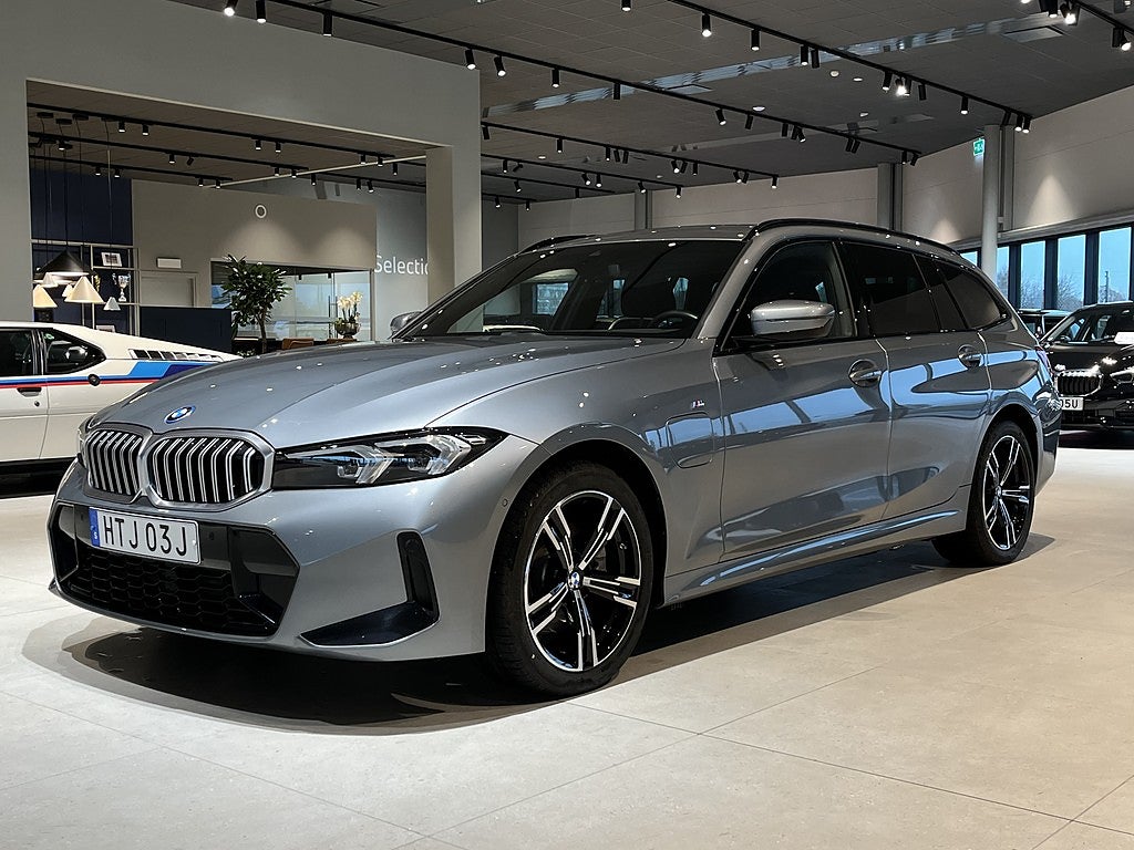 BMW 330e Touring M Sport//4,95%