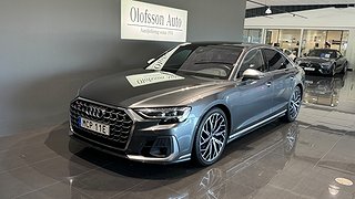 Sedan Audi S8