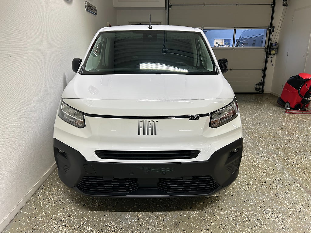 Fiat Doblo 2025 - miniatyr 2