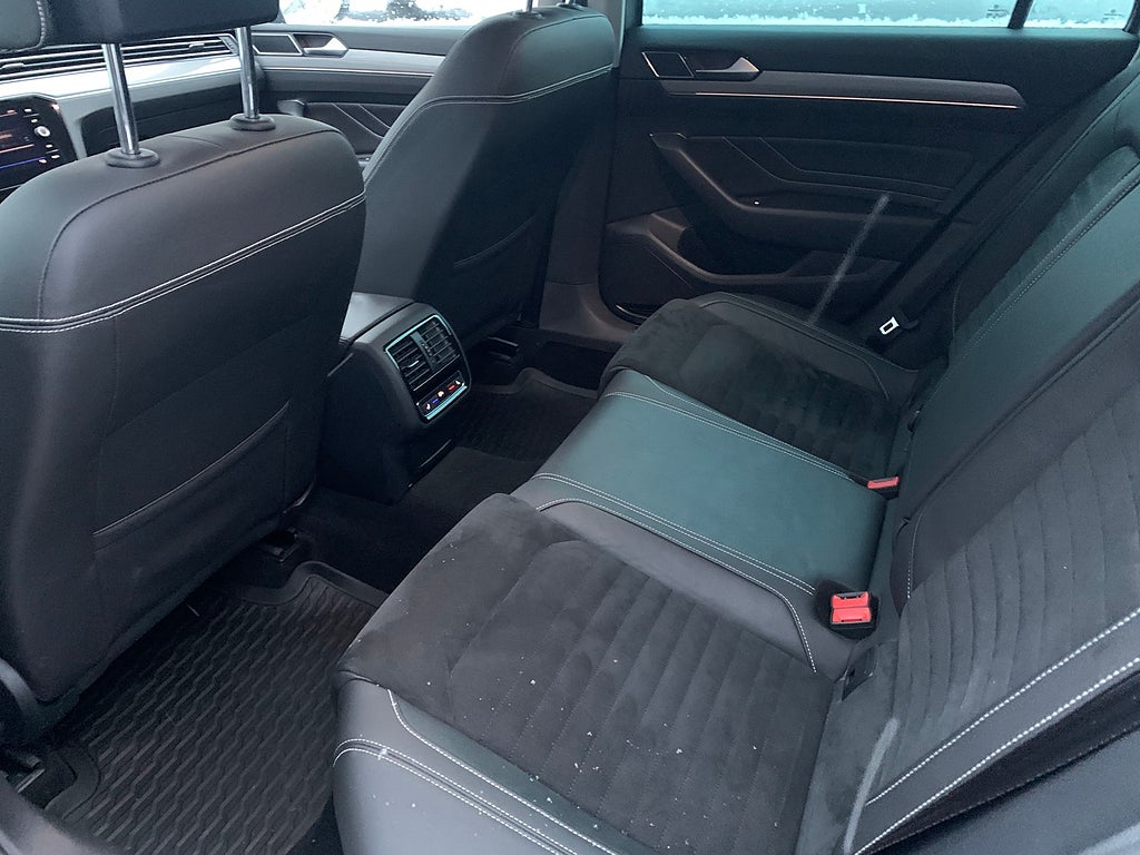 Volkswagen Passat GTE | Cockpit |  Bvärmare | Drag | Executive | 2021