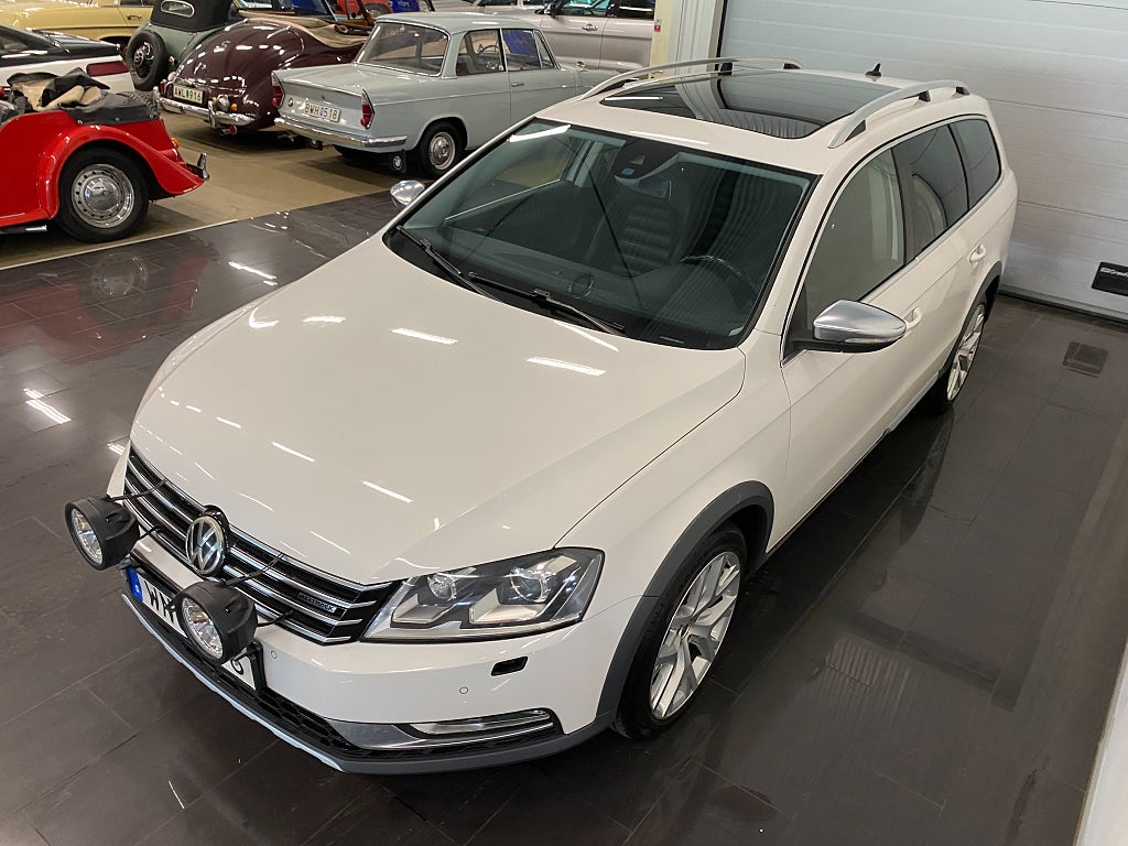 Volkswagen Passat Alltrack 2.0 TDI DPF BMT 4Motion Alltrack Panorama Backkamera 