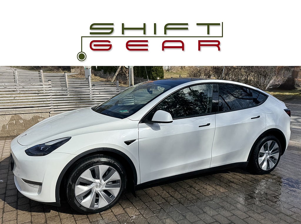 Tesla Model Y Long Range AWD 1 ägare Dragkrok MOMS Opticoat Pro