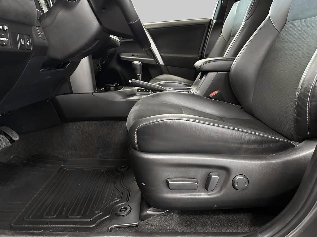 Toyota RAV4 2017 - miniatyr 13