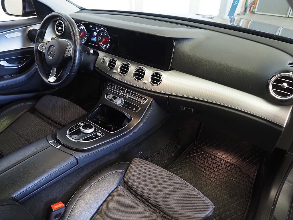 Mercedes-Benz E 220 d 9G-Tronic Avantgarde | Pano | Kamera | Drag | Nav