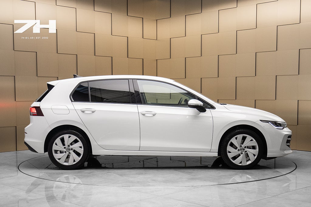 Volkswagen Golf 1.5 eTSI 150hk Life / DSG / Kamera / Farthållare