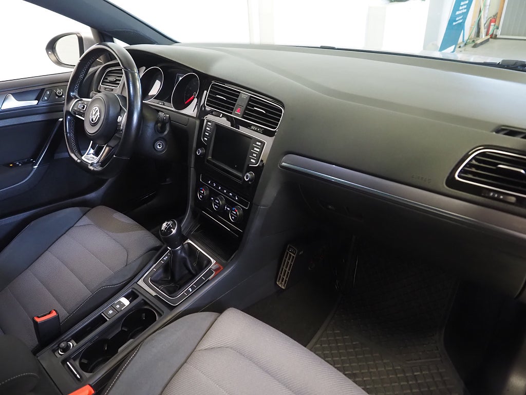 Volkswagen Golf Sportscombi 1.4 TSI 150hk GT R-Line Drag Kamera Pluspkt