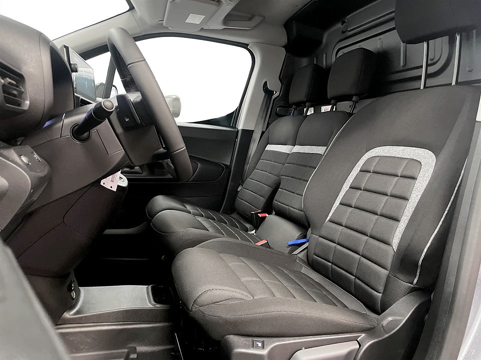 Bild på Citroën Berlingo 130hk Aut L2 - EDITION! SERVICE & V-HJUL INGÅR!