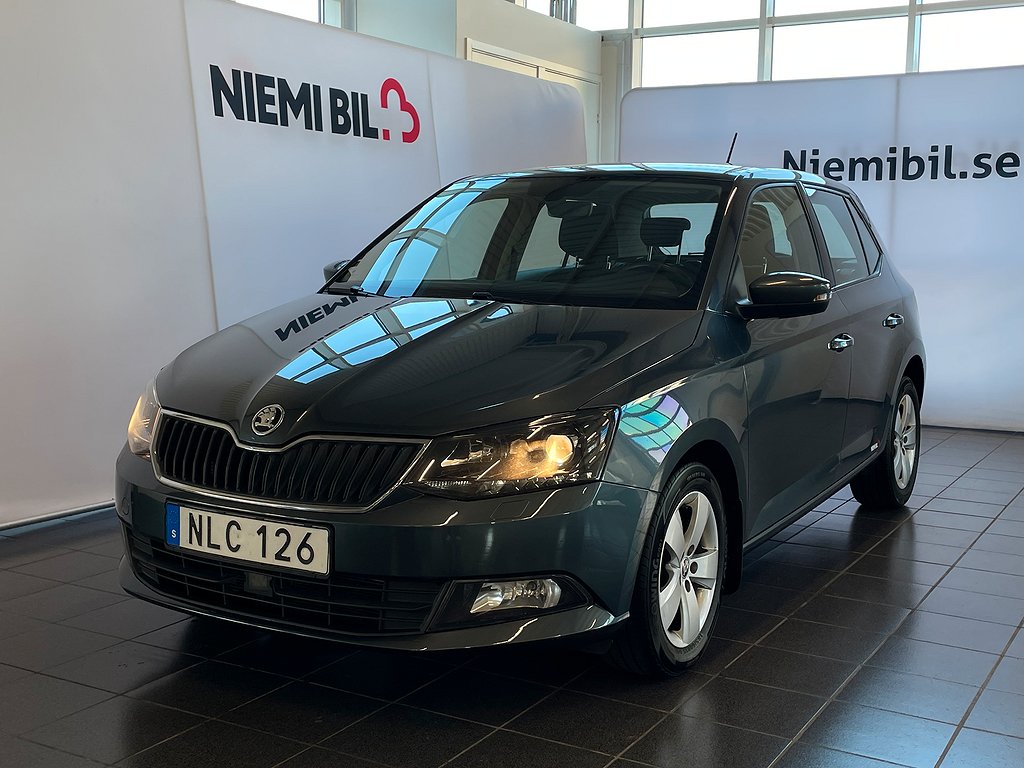 Skoda Fabia 1.0 TSI Style 0,44 L/Mil Låg skatt Carplay 