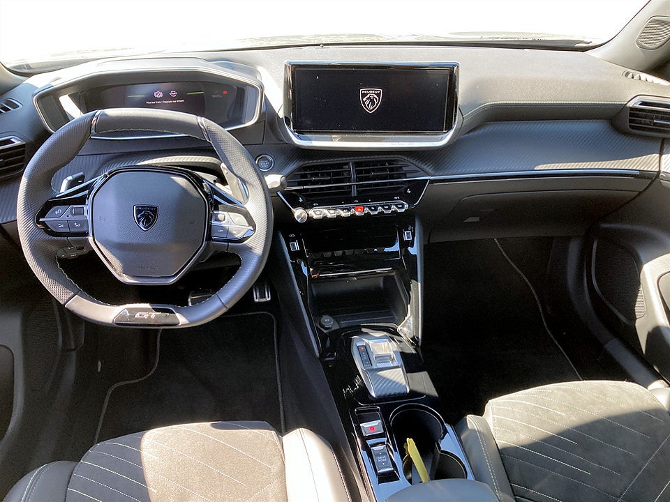 Bild på Peugeot 2008 GT 1.2 PT 130hk Aut B-KAMERA CARPLAY