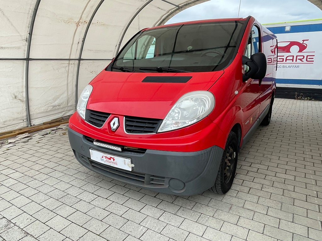 Renault trafic 2.9t 2.0 dCi Euro 5 NYSERVAD DRAG S+V-HJUL D-VÄRMARE