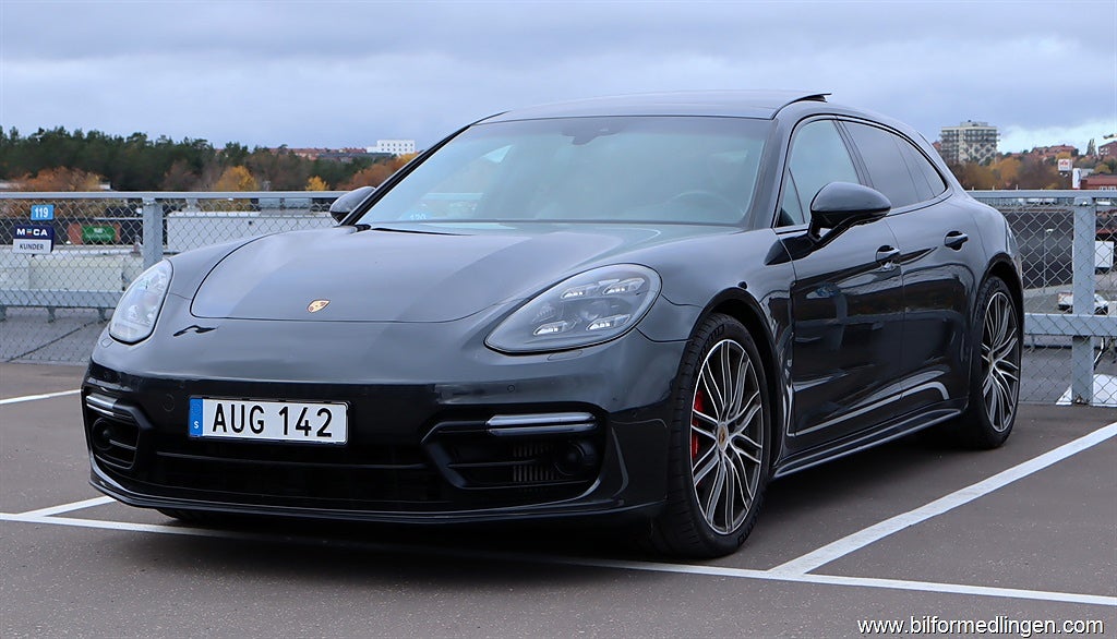 Porsche Panamera GTS GTS Sport Turismo 460hk Pano Drag Värm S/V