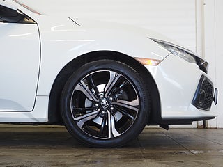 Halvkombi Honda Civic 8 av 26