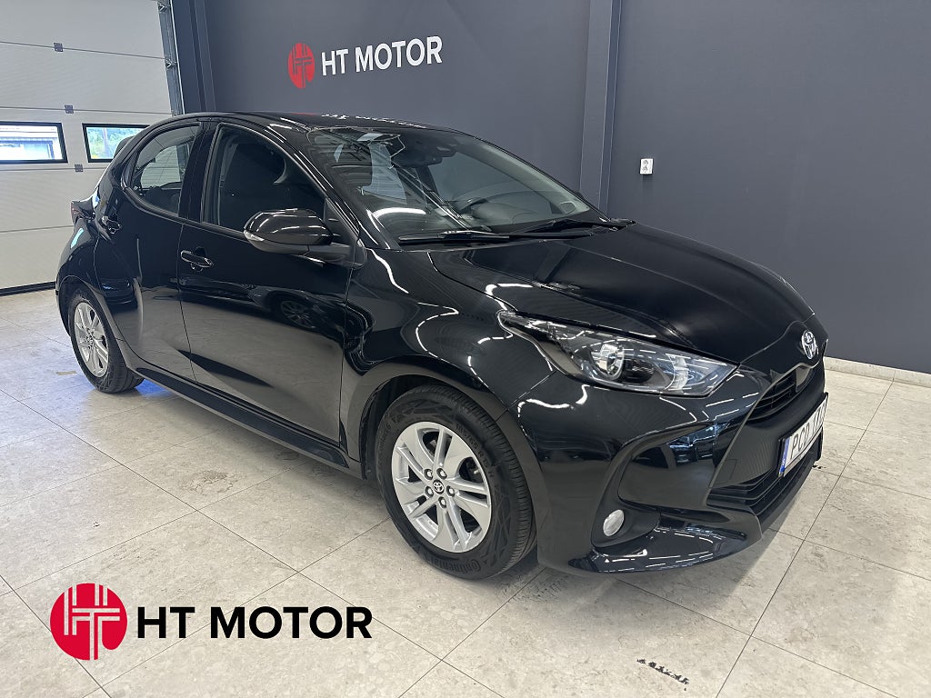 Toyota Yaris Hybrid CVT Active/B-Kamera/Rattvärme