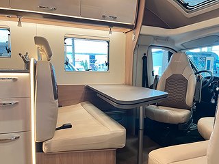 Husbil-halvintegrerad Bürstner Harmony Line T 744 9 av 26