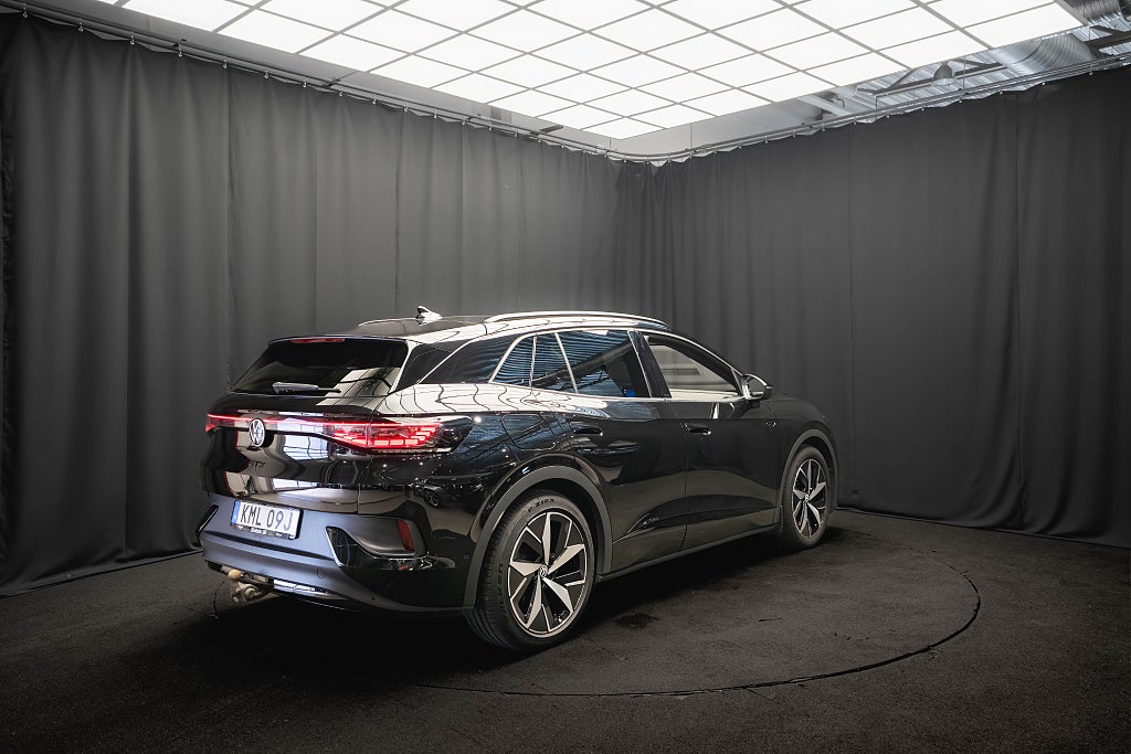 Volkswagen ID.4 GTX 4M TOP SPORT+ PANO DRAG 360° ELSTOL EL-BAKLUCKA 1-ÄGARE