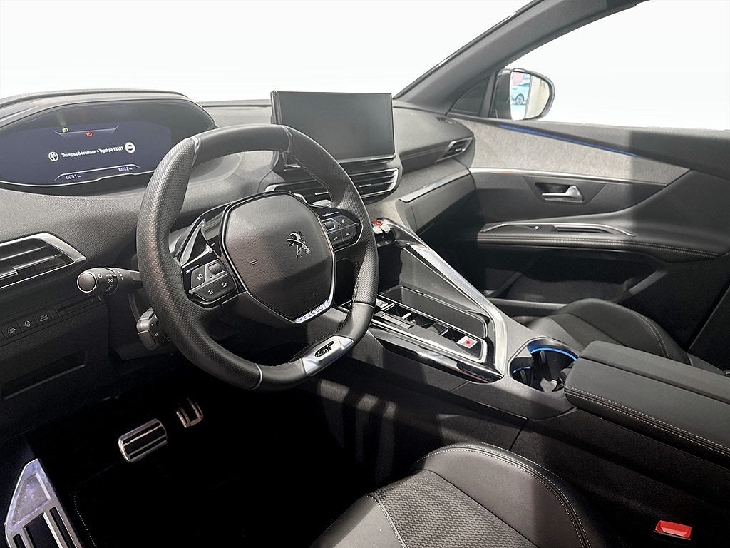 Bild på Peugeot 3008 GT 1.2 PT 130hk Aut - B-KAMERA, CARPLAY