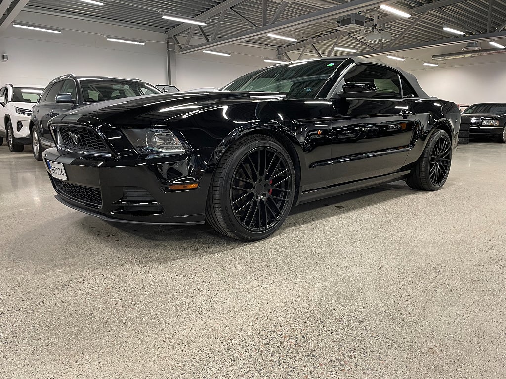 Ford Mustang V6 Cabriolet SelectShift 309Hk