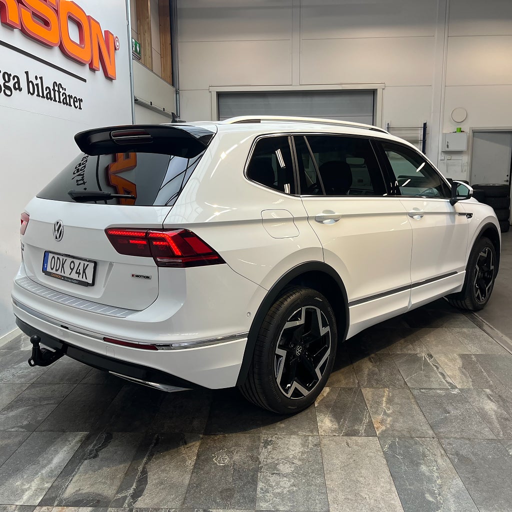 Volkswagen Tiguan Allspace 2.0 TDI 4Motion GT Cockpit Carplay Dragkrok