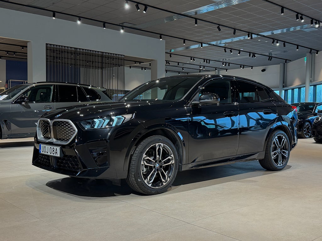 BMW iX2 xDrive30 M Sport D/A Plus Dragkrok Rattvärme