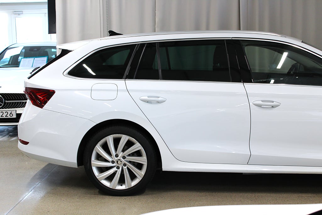 Skoda Octavia iV Style, Värmare, S&V-hjul, Elräc 62km, 3,99% Ränta