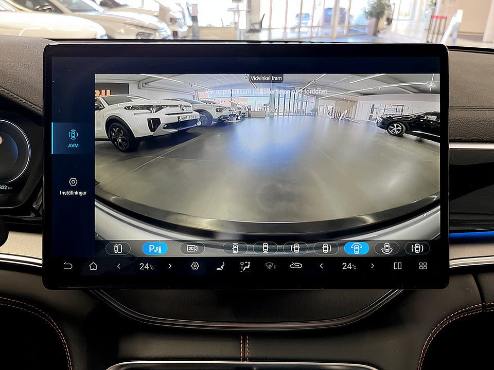 Bild på BYD SEAL U DM-i 1.5 + 18.3kWh 218hk Aut PANO 360° HUD