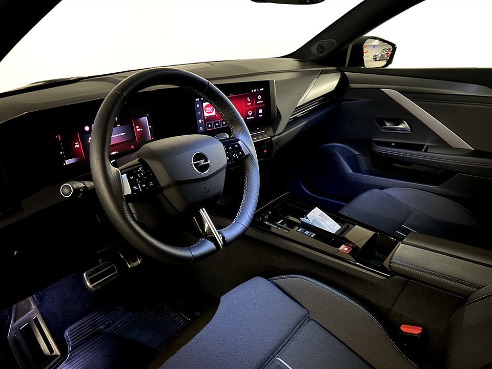 Bild på Opel Astra 5D GS 1.2 PT 130hk Aut KAMPANJRÄNTA 3,99%