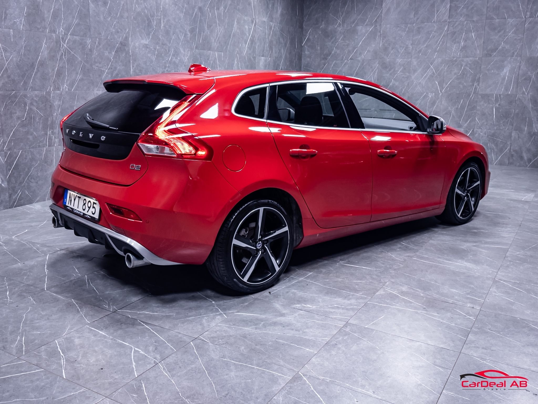 Volvo V40 2016, photo 7/57