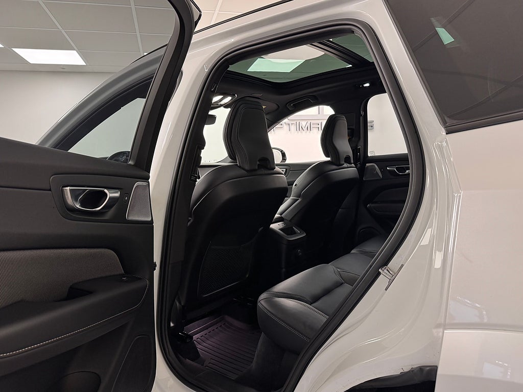 Volvo XC60 Recharge T8 AWD Polestar Engineered Pano Fullutr bild 11