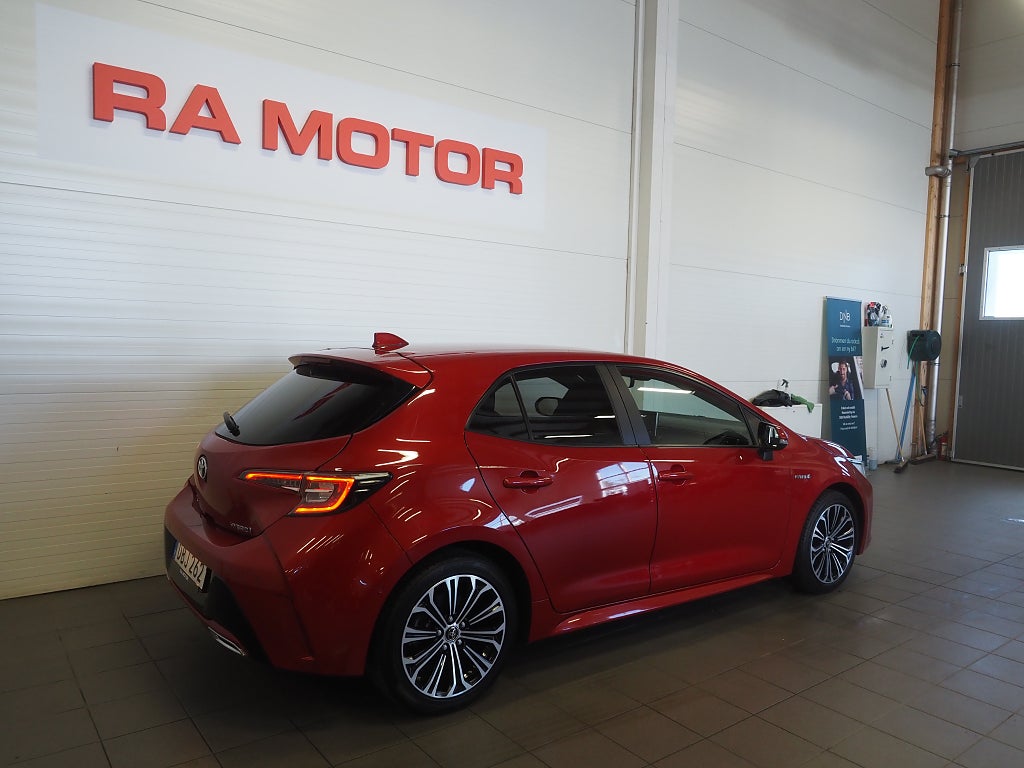 Toyota Corolla 2.0 Hybrid e-CVT 184hk Style | Backkamera | 2019