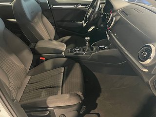 Halvkombi Audi A3 10 av 21
