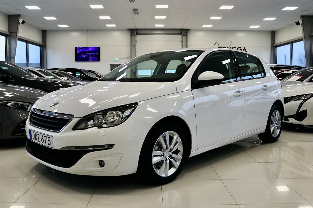 Peugeot 308 1.6 BlueHDi 120 EAT Active/Farthållare/M&K-värmare/Eu6