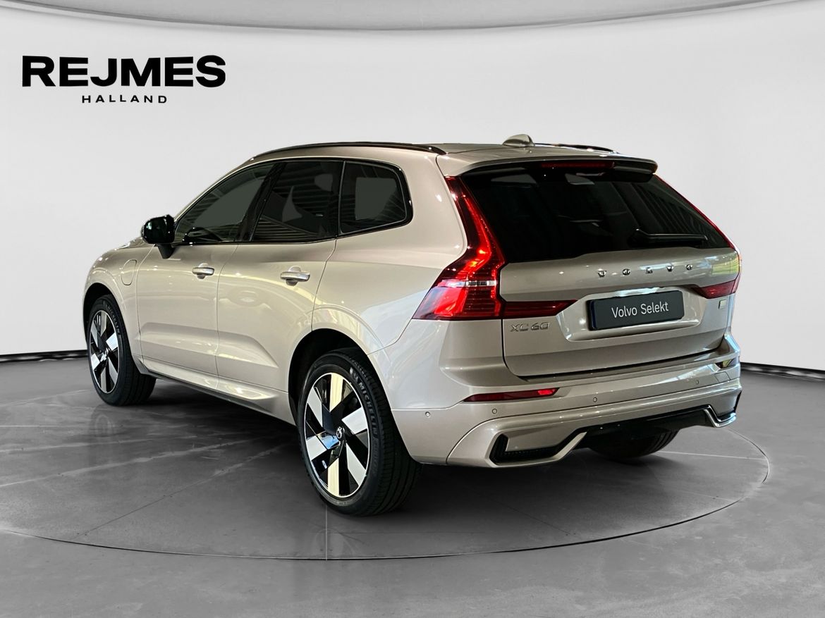 Volvo XC60 Recharge T8 Ultimate Dark 2024, bild 2/10