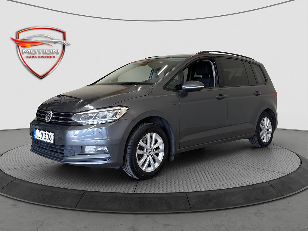 Volkswagen Touran 7-Sits 1.4 TSI CarPlay  Kamera Dragkrok P-Värmare 