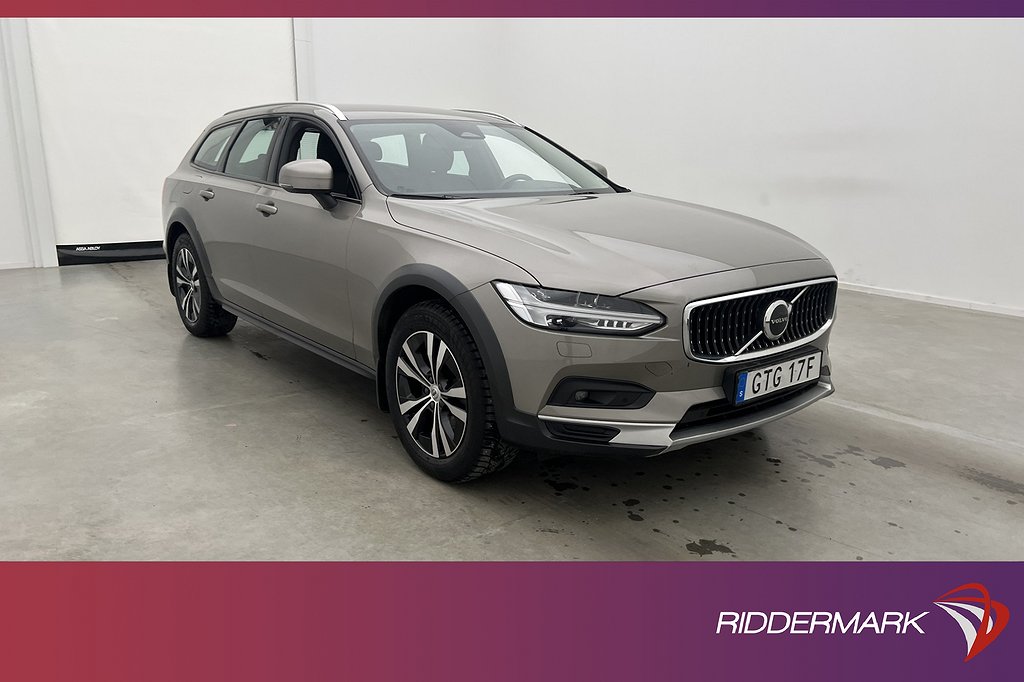 Volvo V90 Cross Country B4 AWD VOC D-Värm B-Kamera Navi Drag