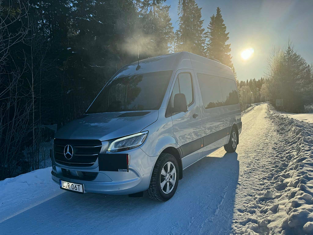 Mercedes-Benz Sprinter 319 CDI Tourer, Rullstol & Båranpassad, 7-8 passagerare