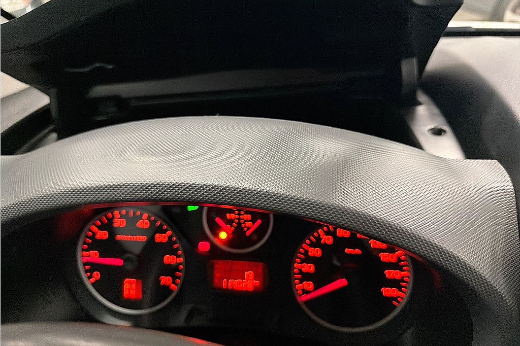 Citroën Berlingo Van 1.6 BlueHDi, Inredning, Kamrem bytt