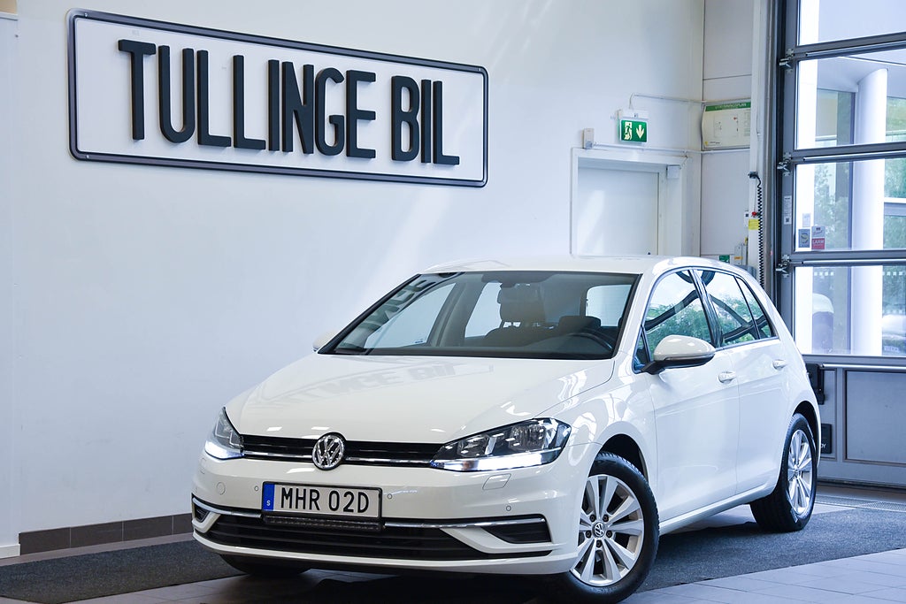 Volkswagen Golf 1.0 TSI 116HK DSG Park-sensorer Lågmil 1.95% 
