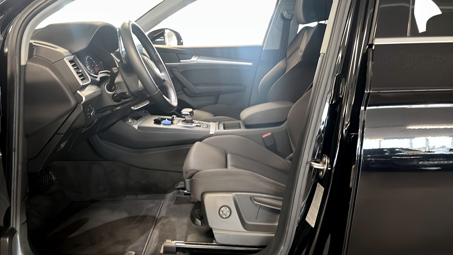 Audi Q5 2022, bild 2/10