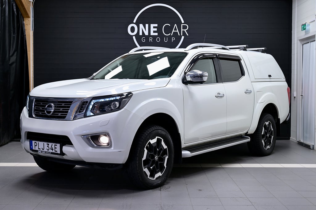 Nissan Navara 2.3 dCi 4WD MOMS Tekna Dieselvärmare DIff Nyservad