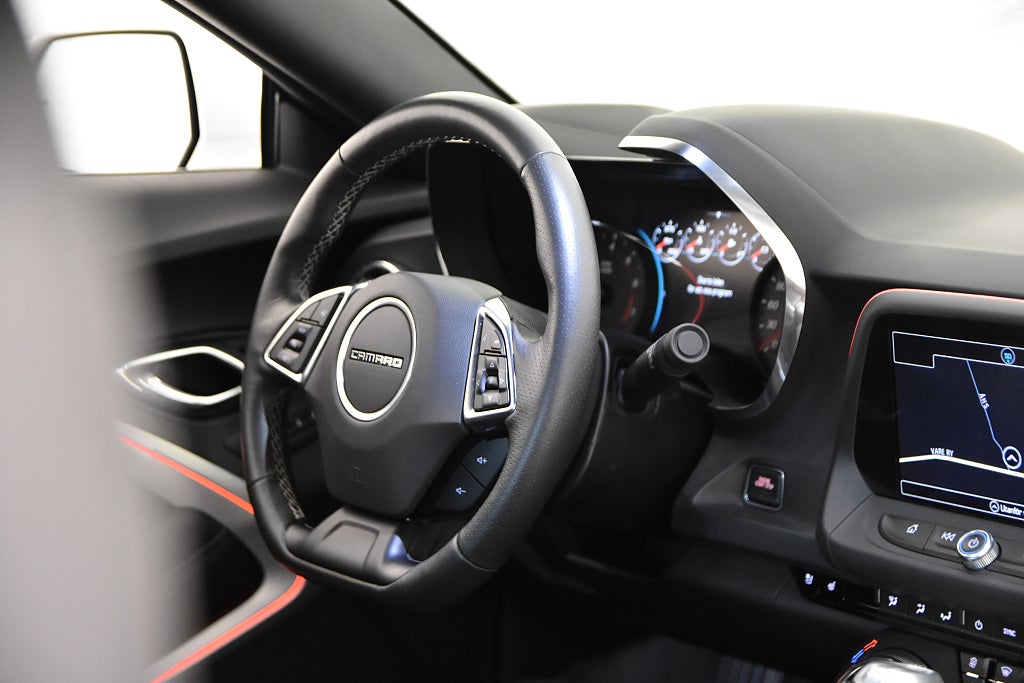 Chevrolet Camaro 2018 - miniatyr 21