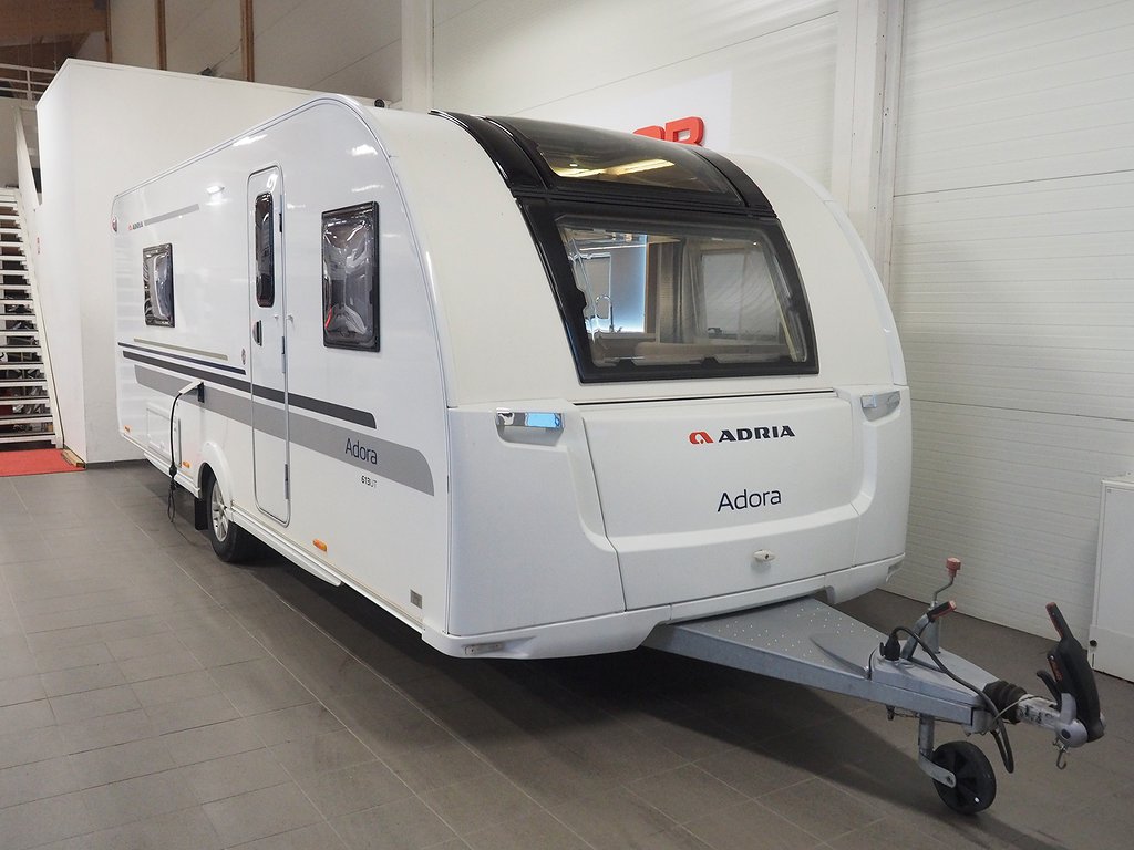 Adria Adora 613 UT ALDE I Stort badrum 2015