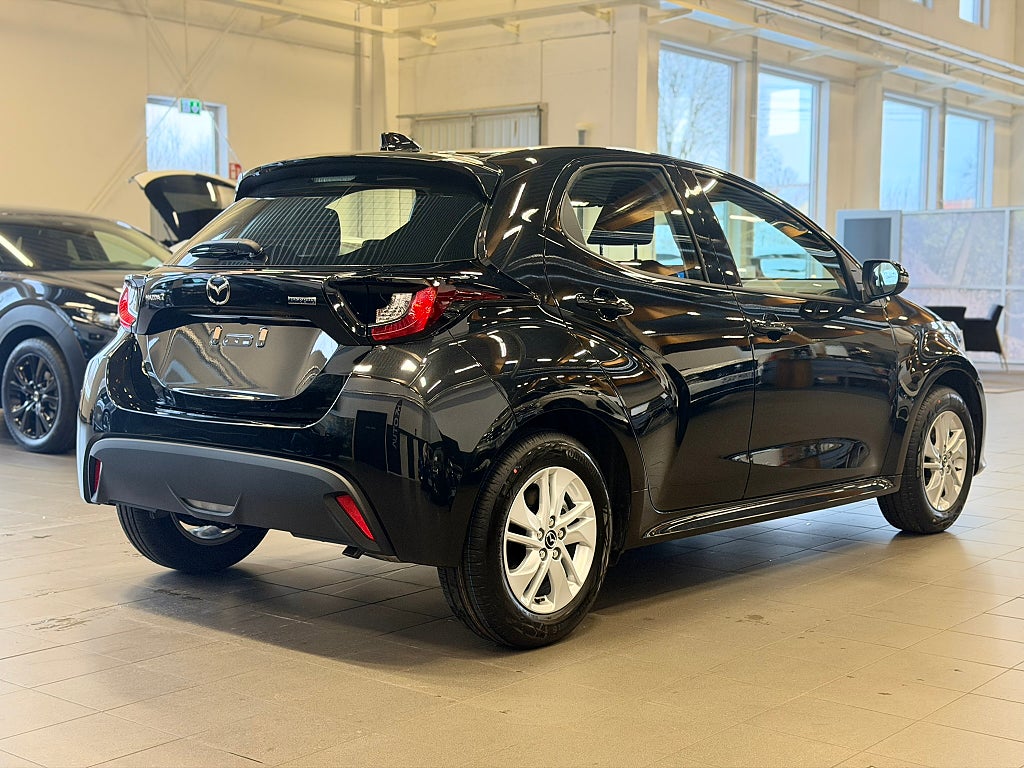 Mazda 2 Hybrid Centre-line / Backkamera / Adaptiv farthållare /