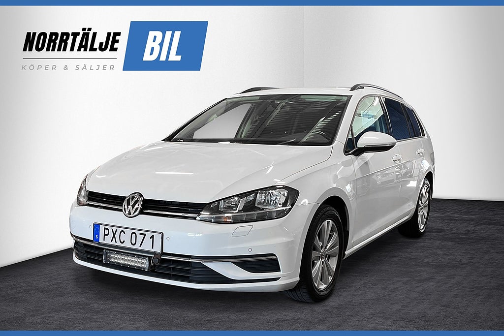 Volkswagen Golf 1.0 TSI 110 HK DSG BENSINVÄRMARE CARPLAY